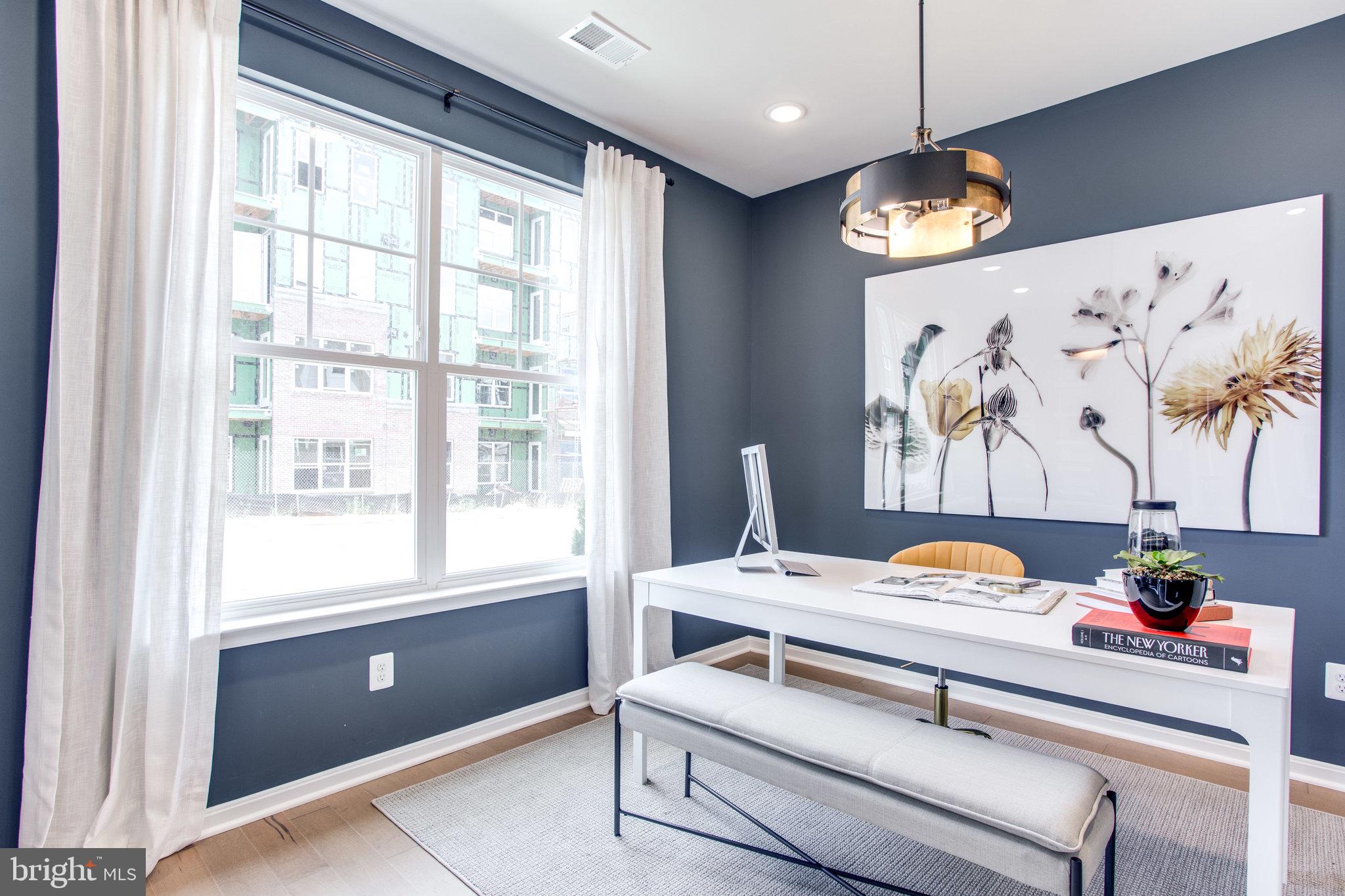 TOWNS AT MARKET COMMONS - Residential