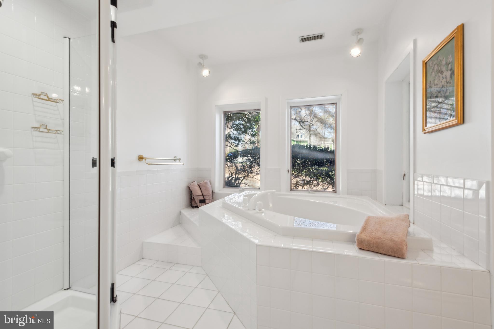 EATONS LANDING - Residential