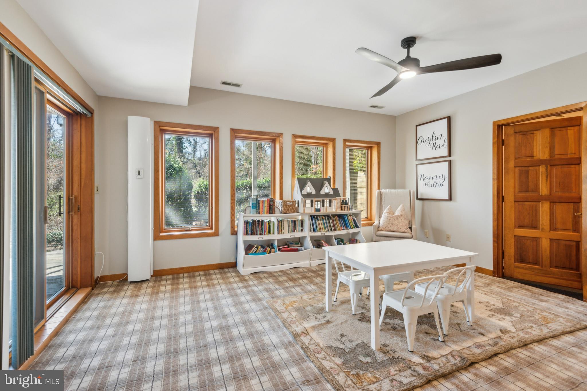 EATONS LANDING - Residential