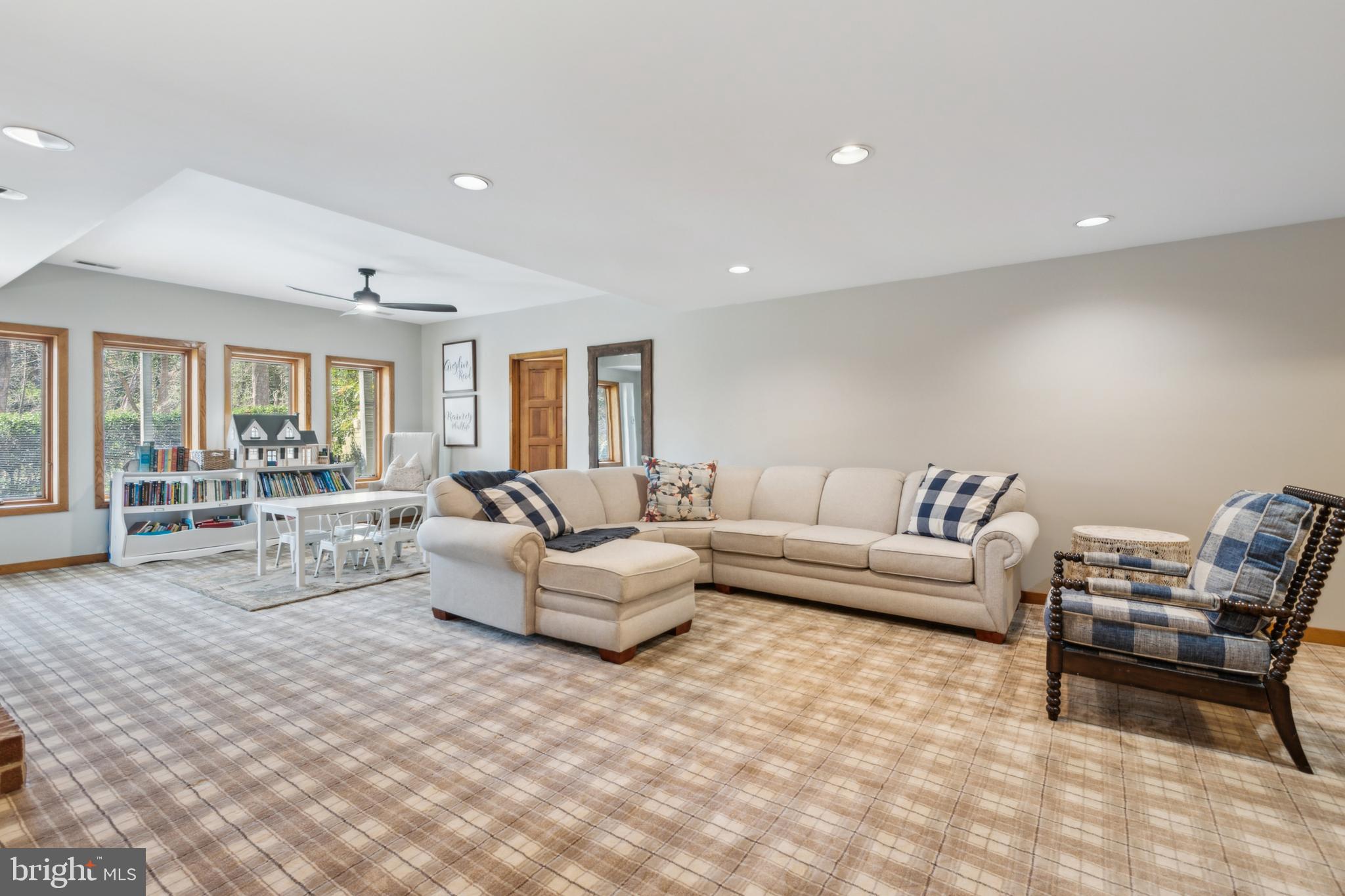 EATONS LANDING - Residential