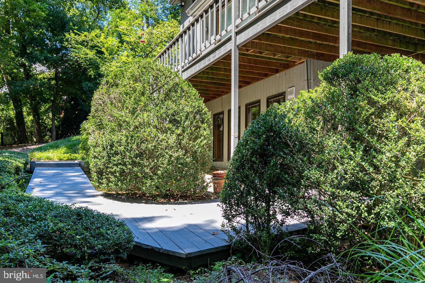 EATONS LANDING - Residential