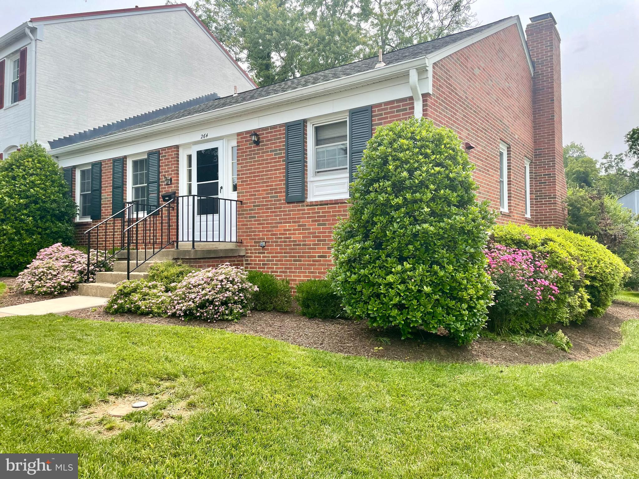 264 FAIRFIELD DRIVE