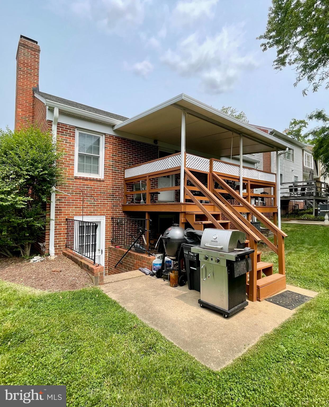 264 FAIRFIELD DRIVE