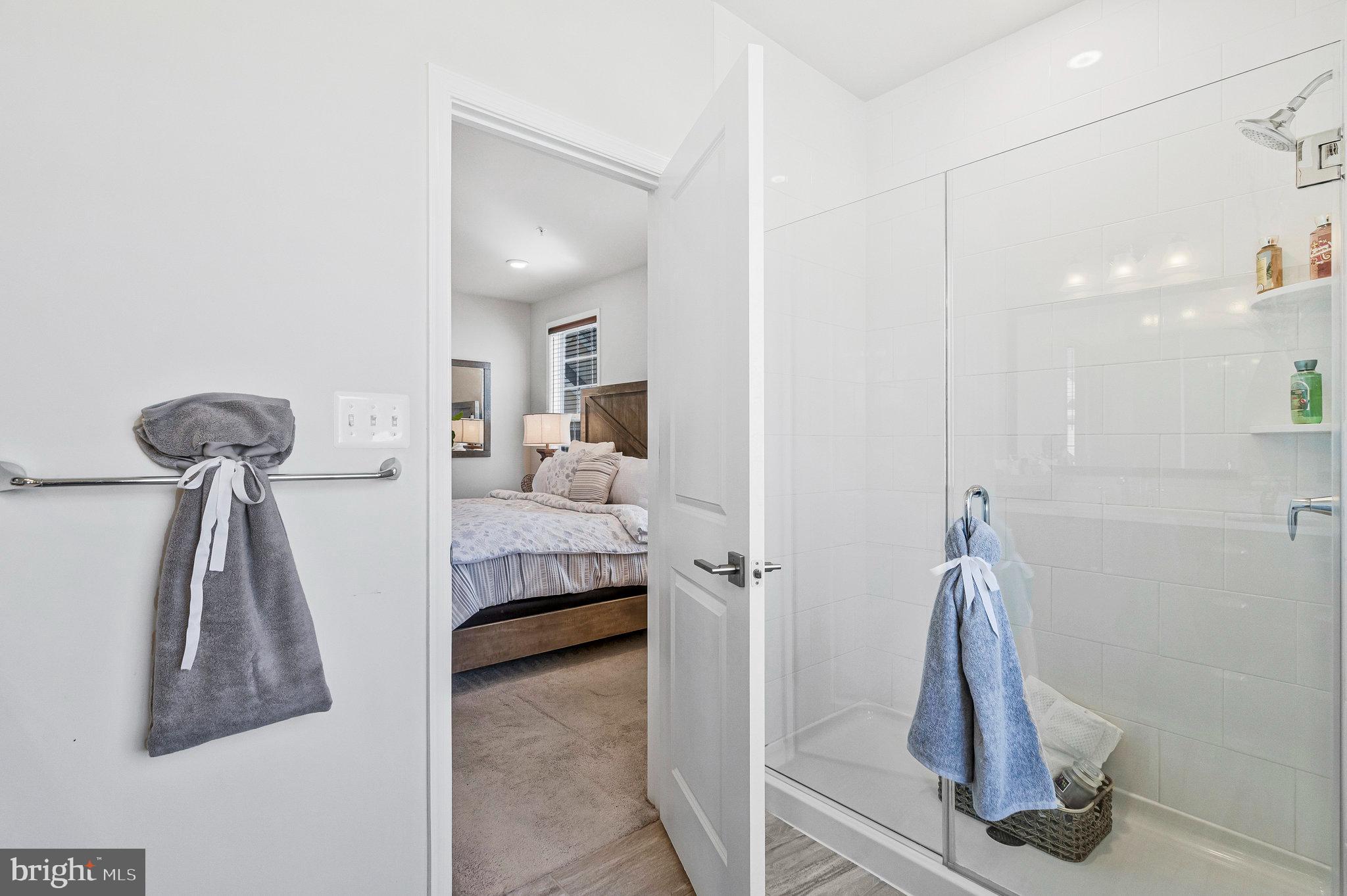 RIDGES AT LOUDOUN VALLEY - Residential