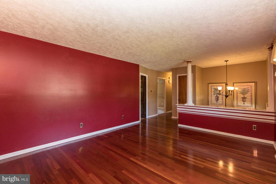 COUNTRY CLUB SOUTH - Residential