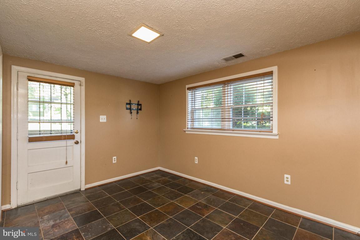 COUNTRY CLUB SOUTH - Residential