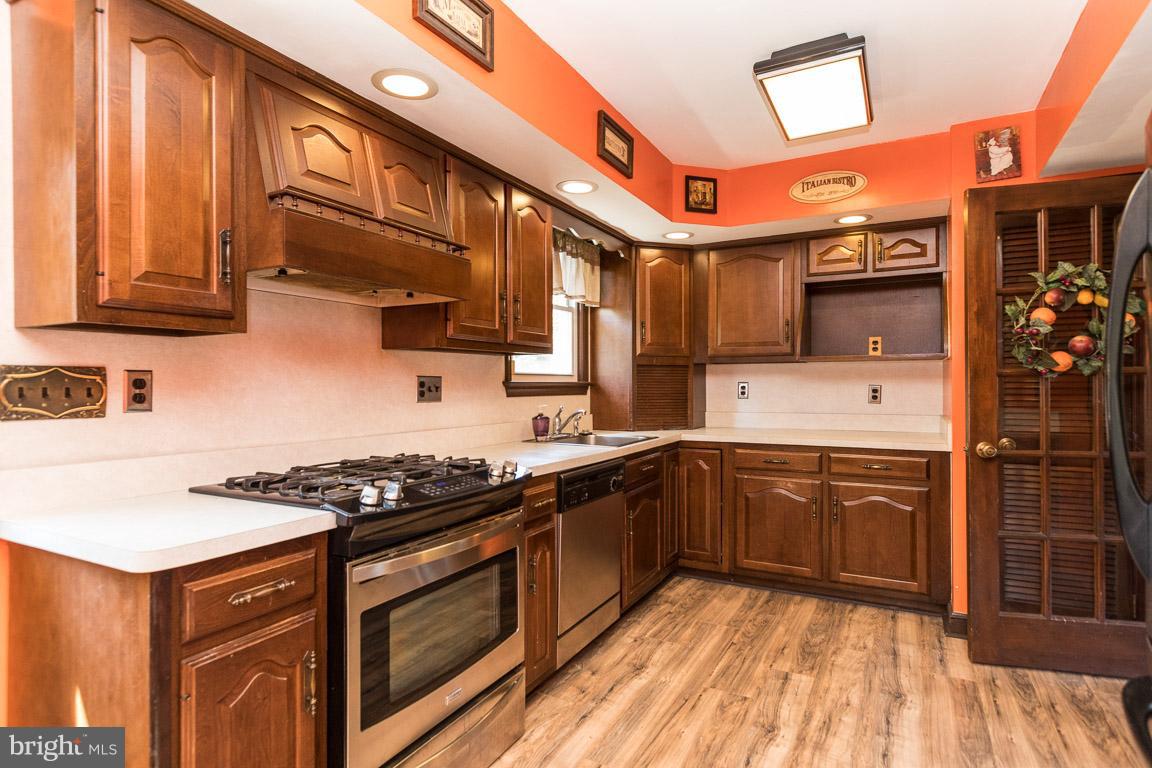 COUNTRY CLUB SOUTH - Residential