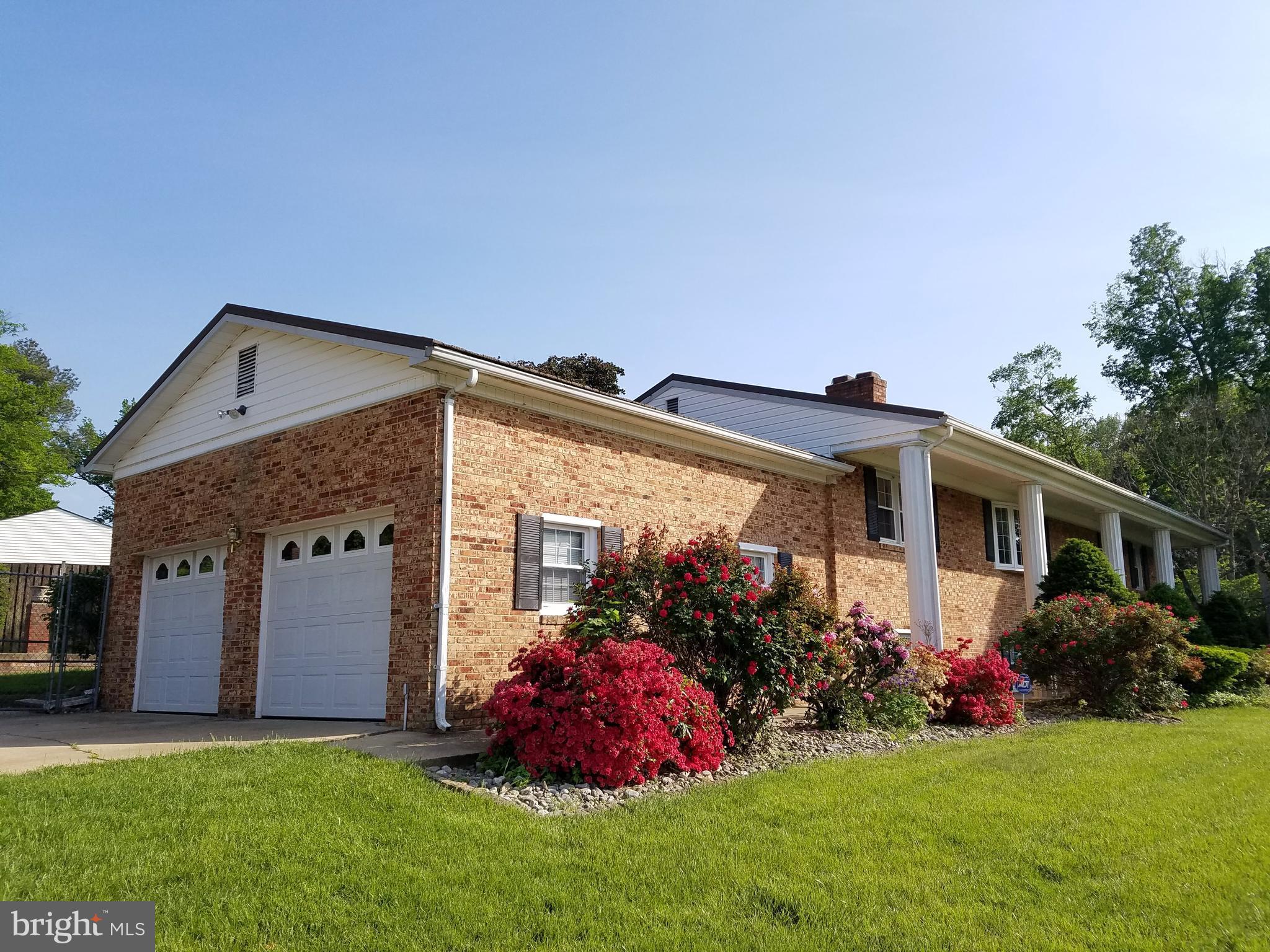 COUNTRY CLUB SOUTH - Residential