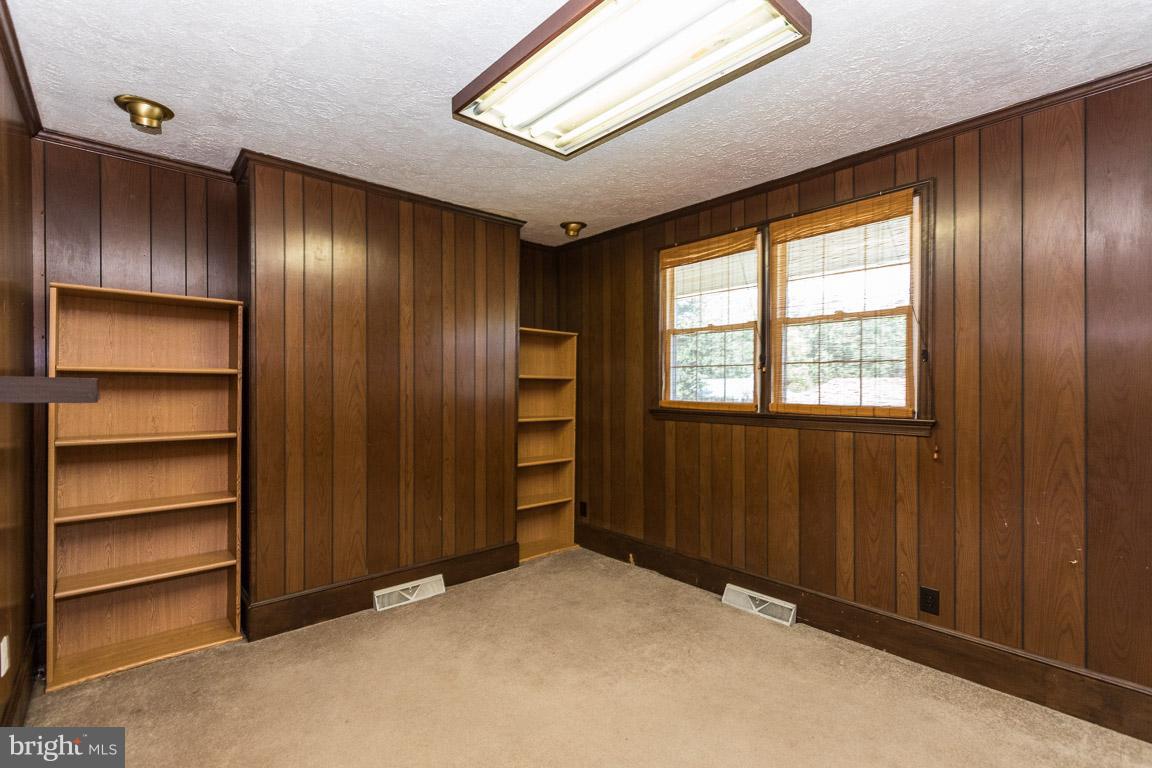 COUNTRY CLUB SOUTH - Residential