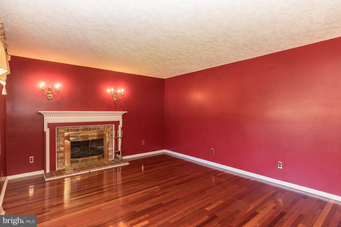 COUNTRY CLUB SOUTH - Residential