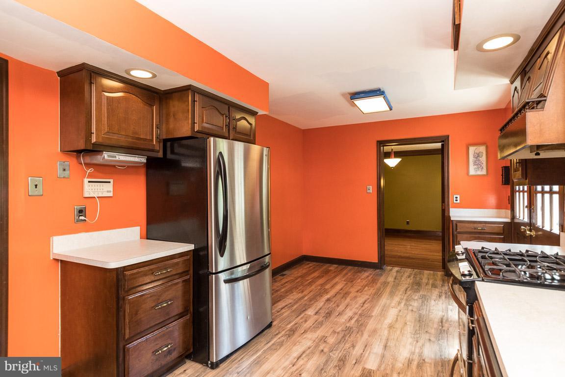 COUNTRY CLUB SOUTH - Residential