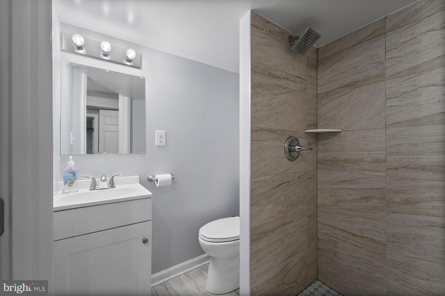 FOREST KNOLLS - Residential