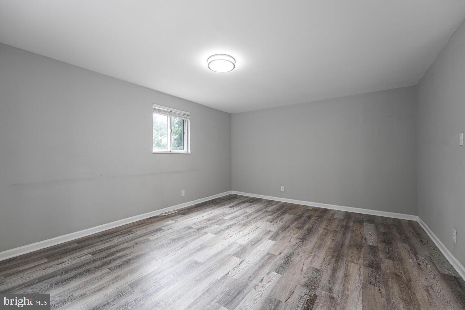 FOREST KNOLLS - Residential