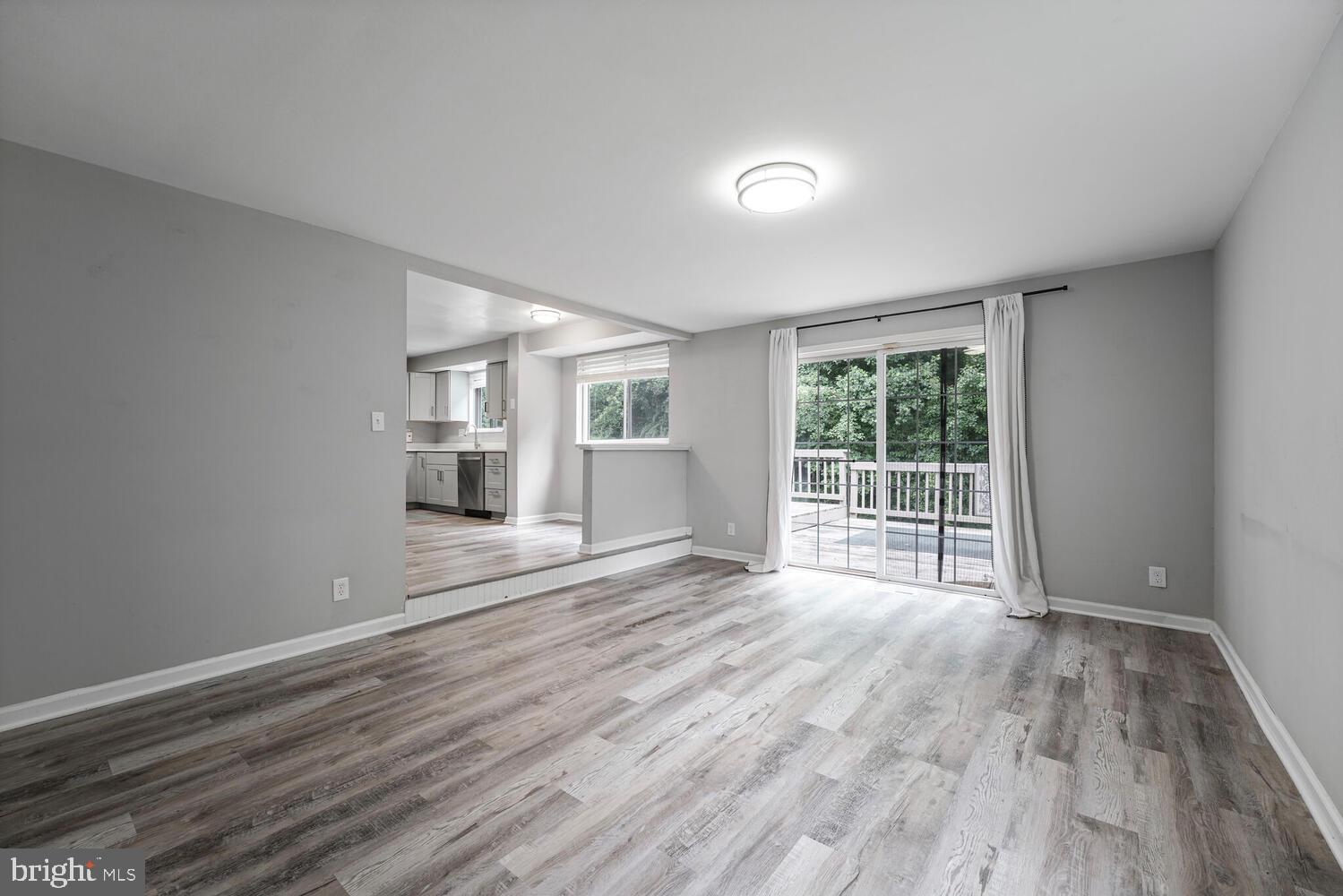 FOREST KNOLLS - Residential