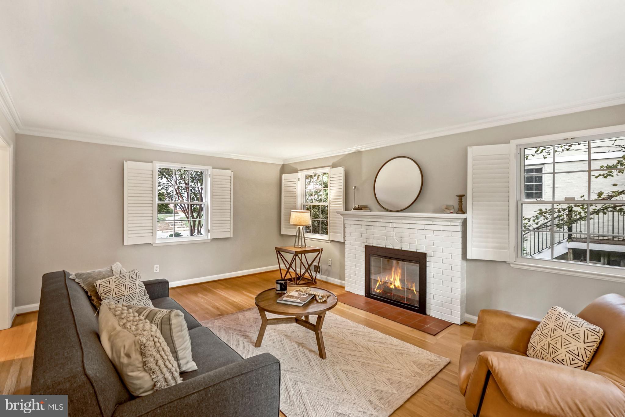 BEVERLY HILLS - Residential