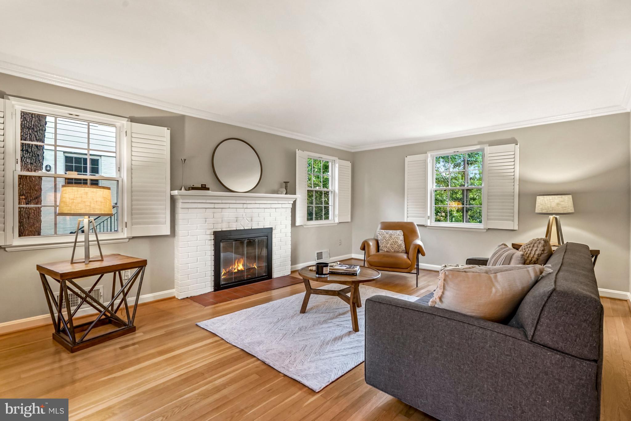 BEVERLY HILLS - Residential