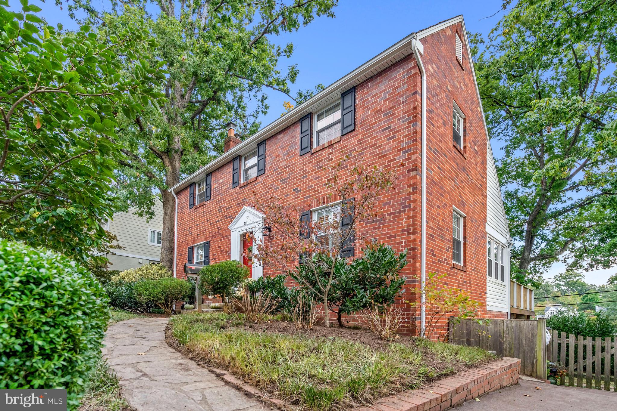 BEVERLY HILLS - Residential