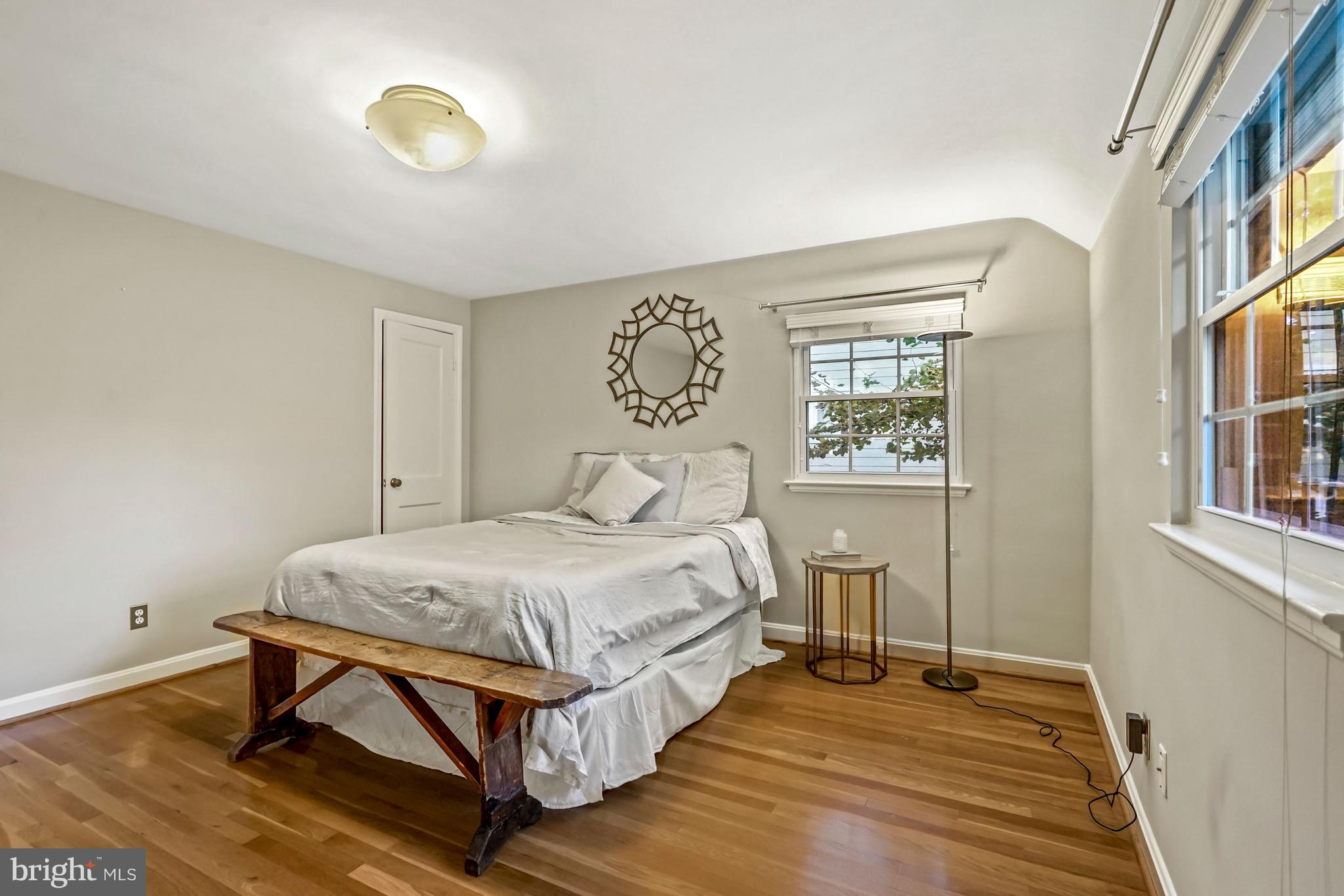 BEVERLY HILLS - Residential