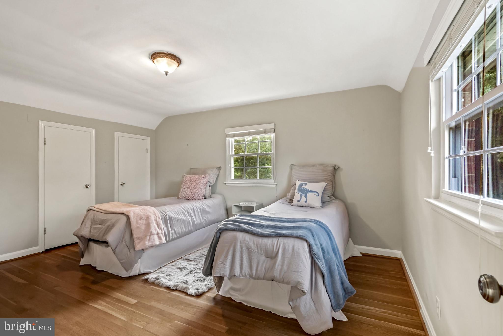 BEVERLY HILLS - Residential