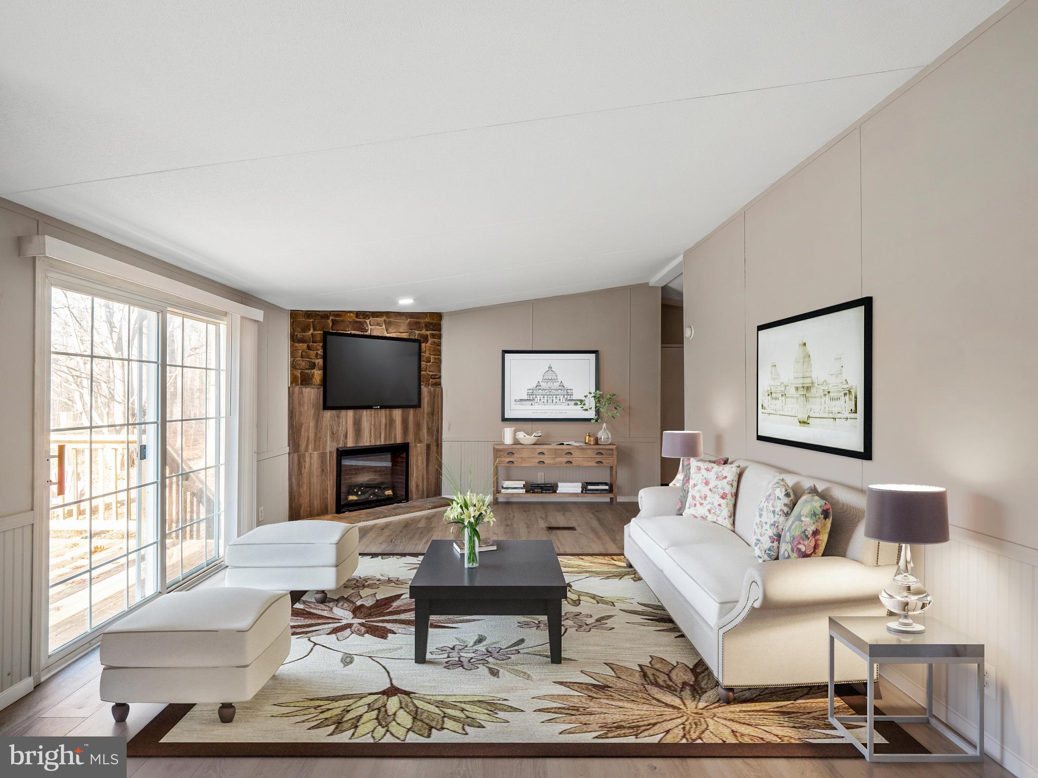 LIVINGSTON VILLAGE - Residential