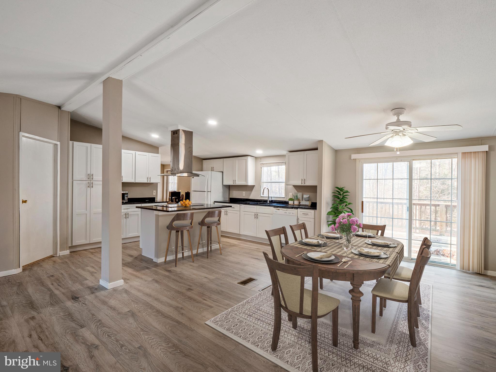 LIVINGSTON VILLAGE - Residential