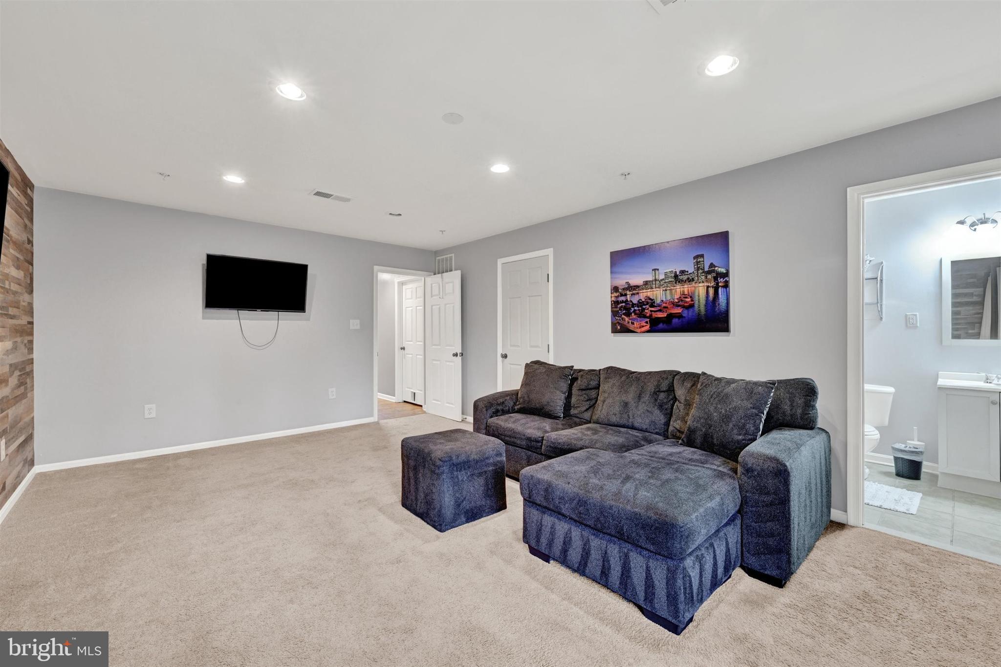 3920 APPLE ORCHARD DRIVE