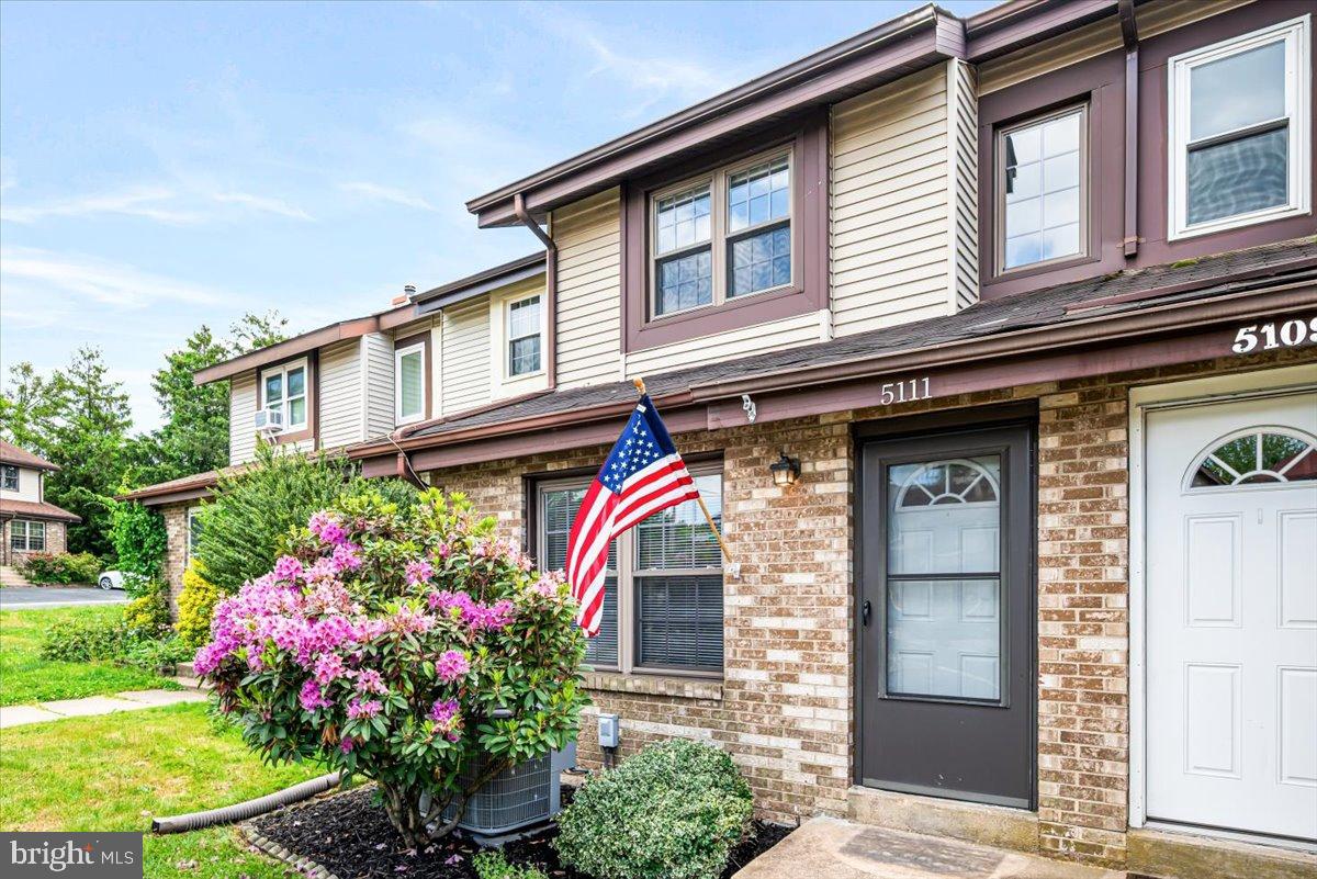 5111 E BRIGANTINE COURT