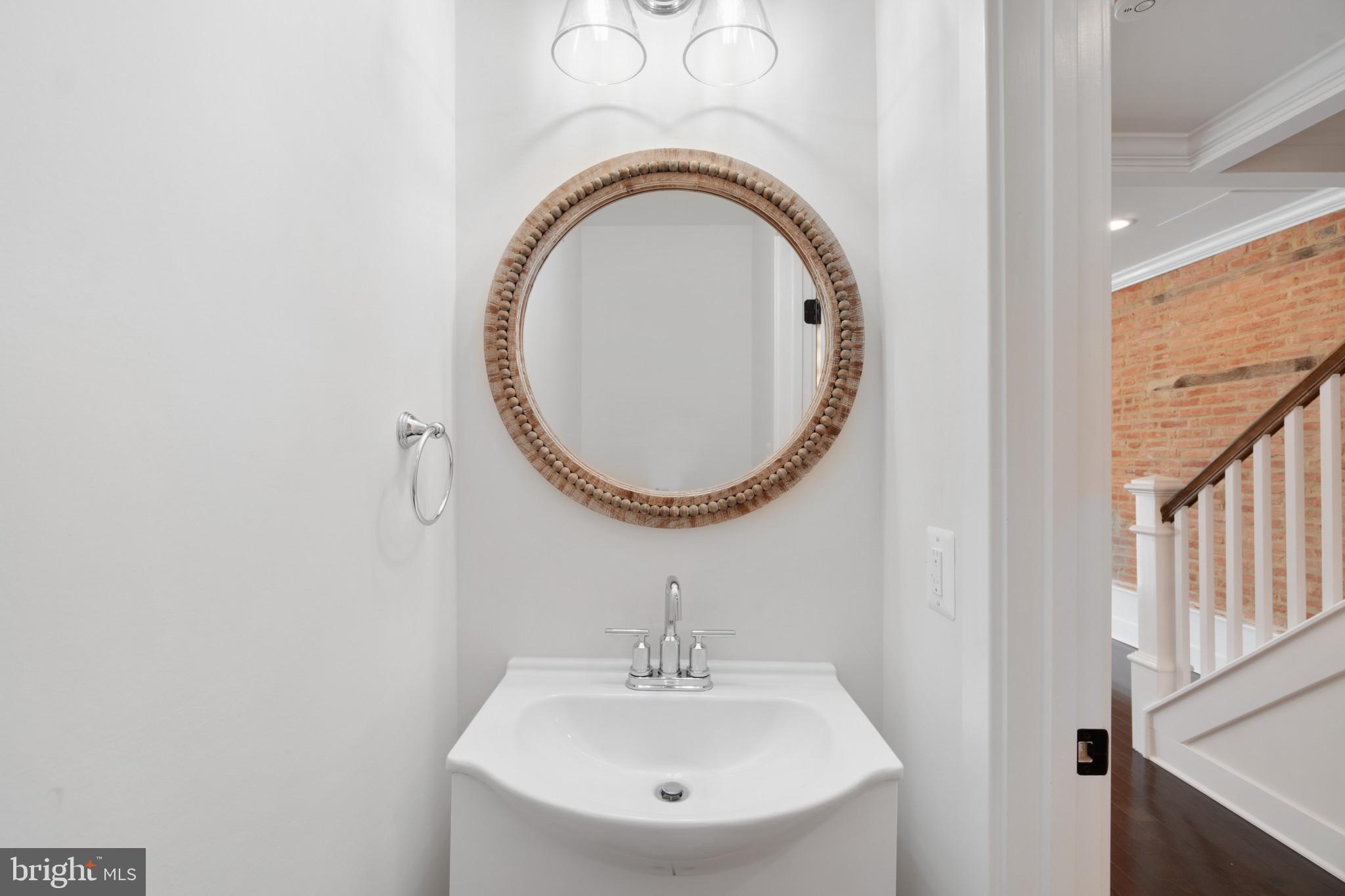 LOCUST POINT - Residential