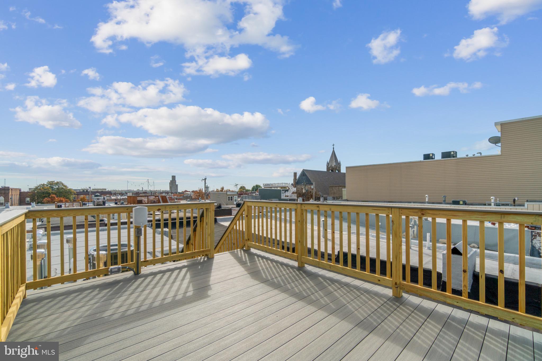 LOCUST POINT - Residential