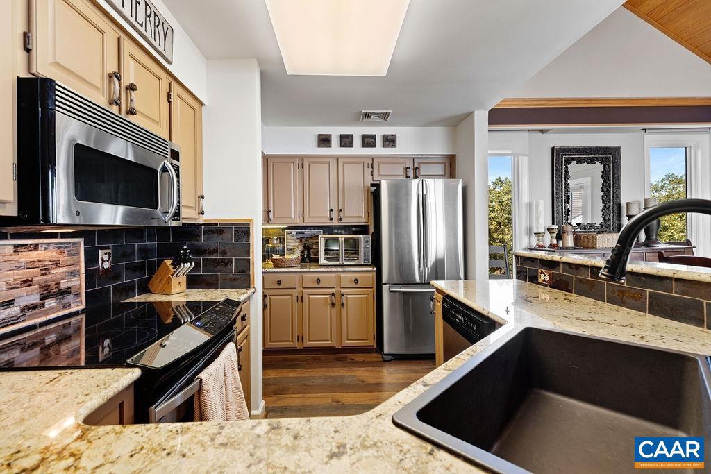 WINTERGREEN RESORT - Residential