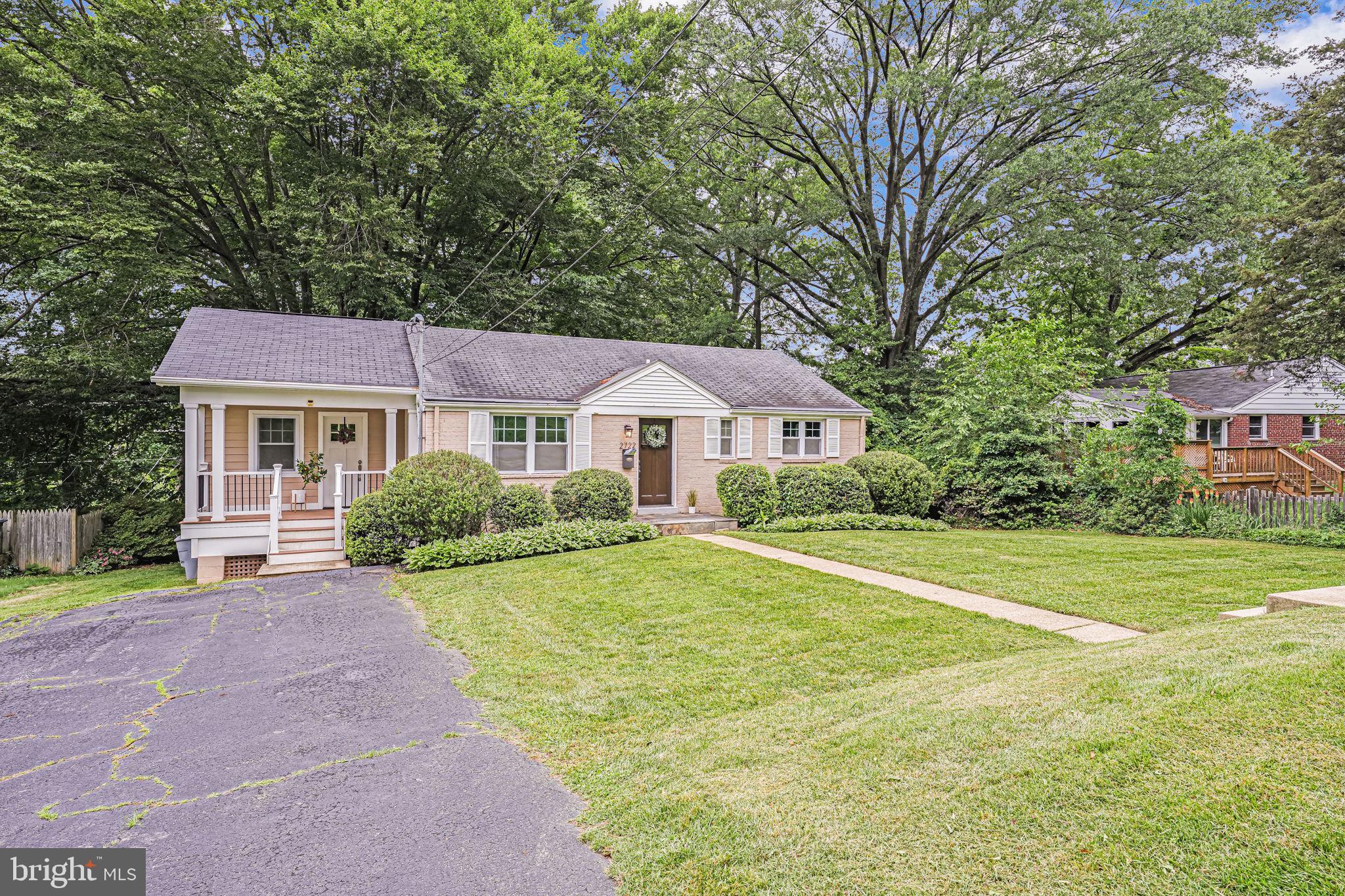 2722 WOODLEY PLACE