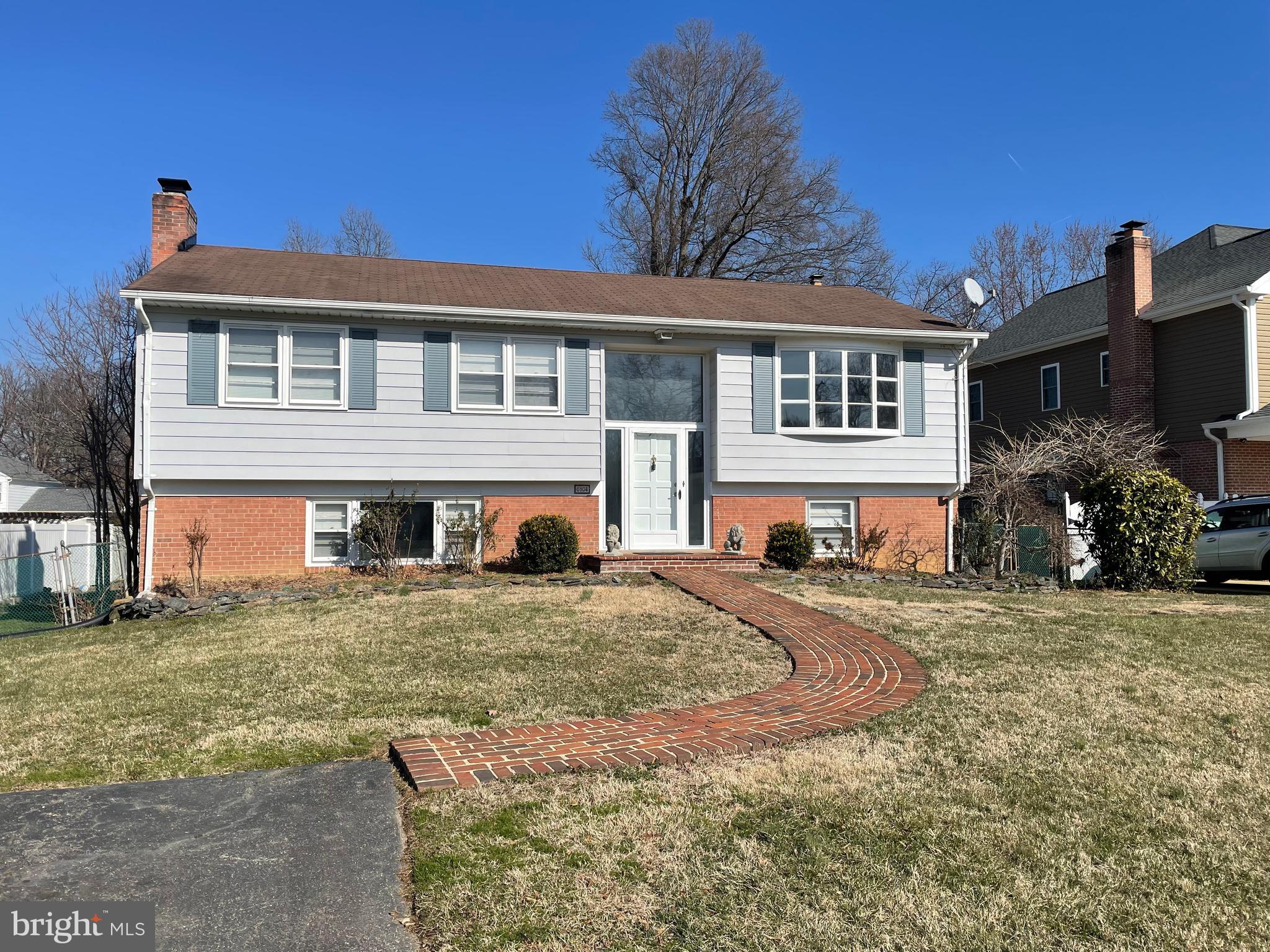 BRIARVIEW - Residential Lease