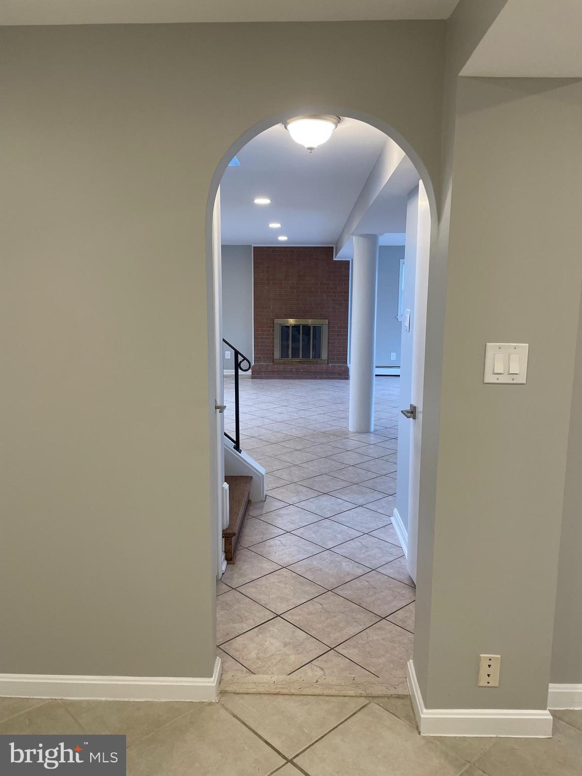 BRIARVIEW - Residential Lease