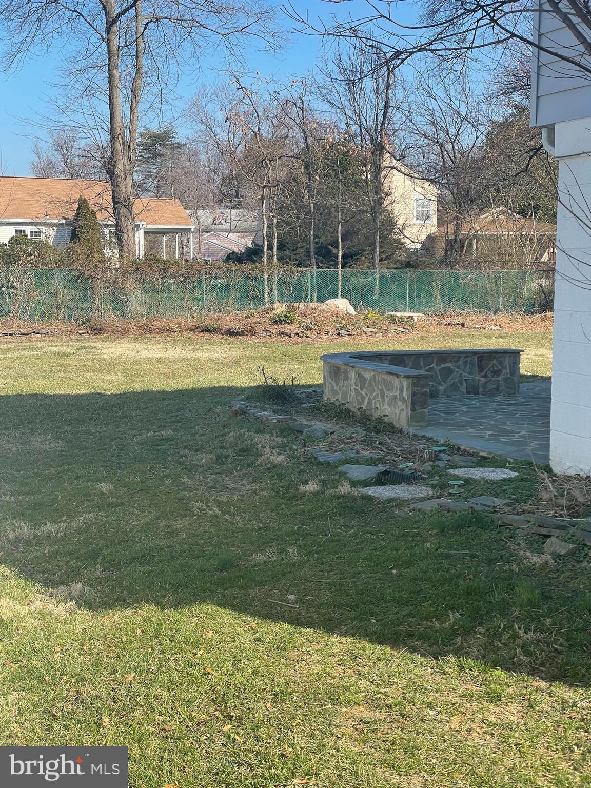 BRIARVIEW - Residential Lease