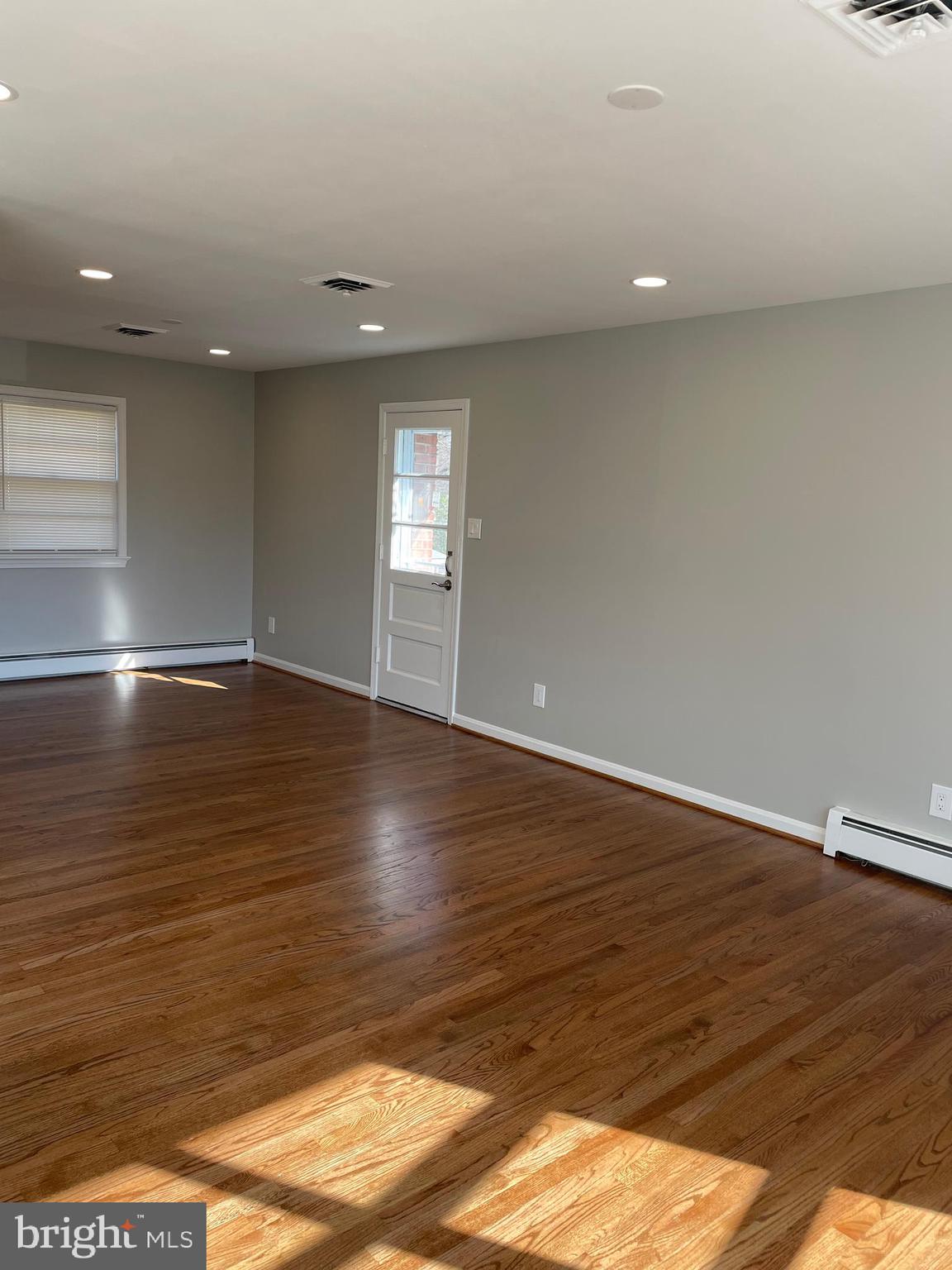 BRIARVIEW - Residential Lease
