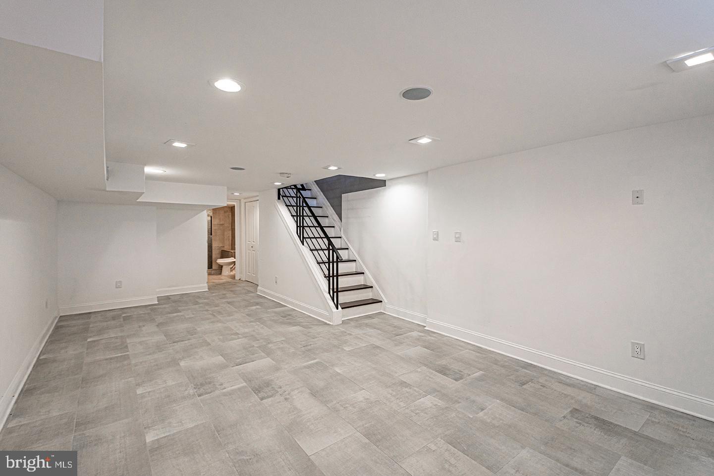 POINT BREEZE - Residential Lease