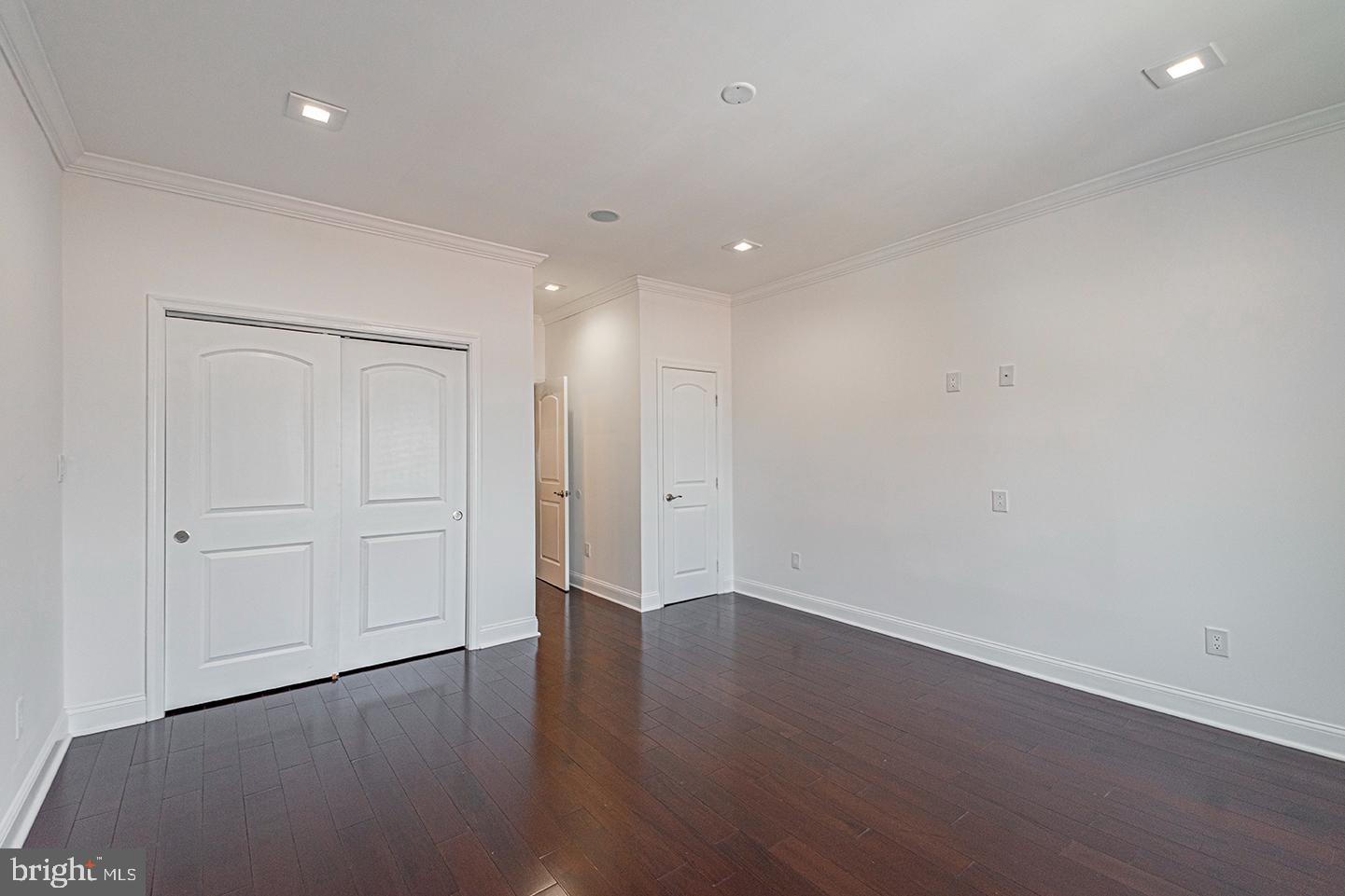 POINT BREEZE - Residential Lease