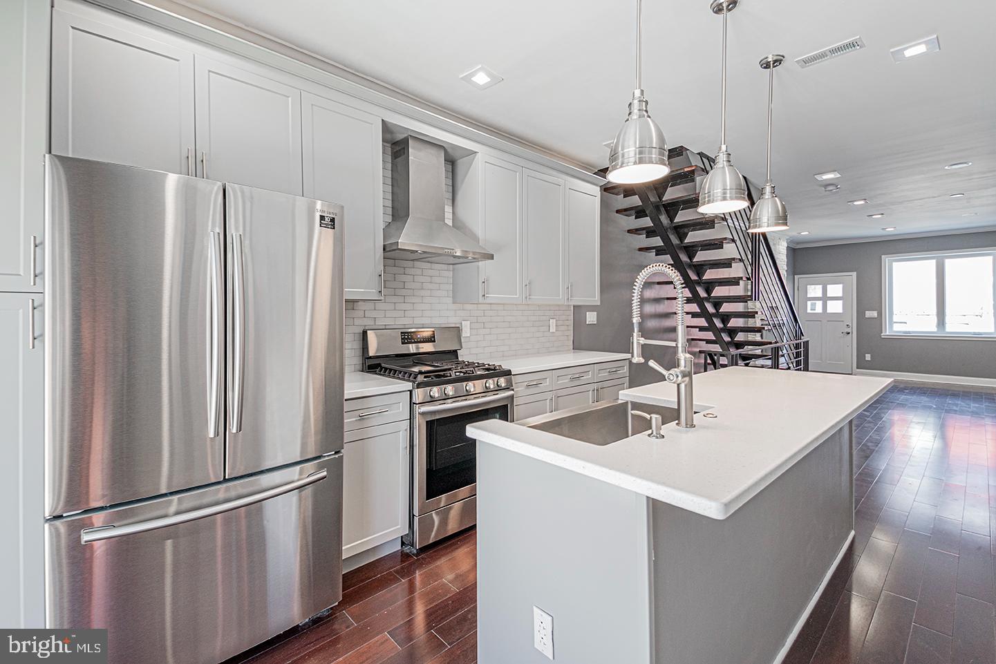 POINT BREEZE - Residential Lease