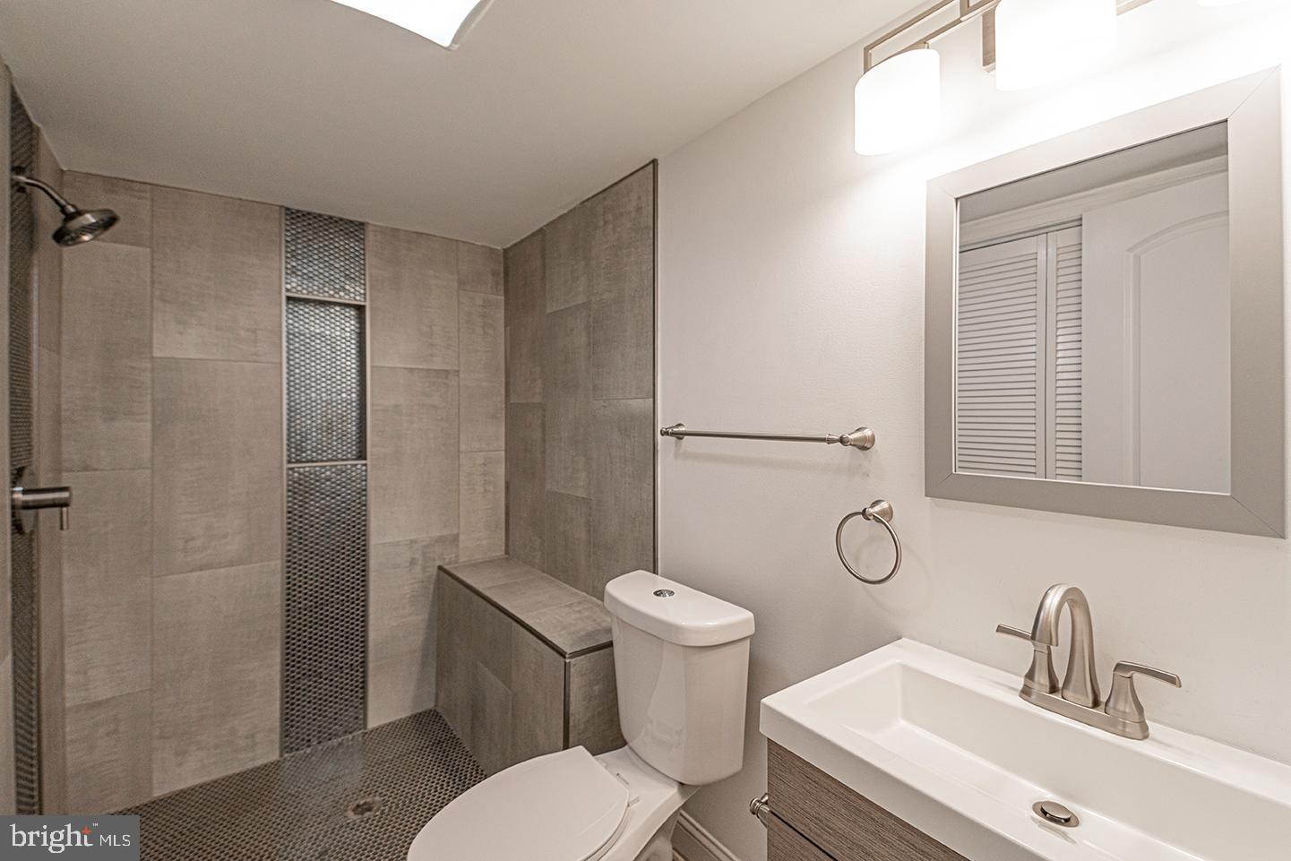 POINT BREEZE - Residential Lease