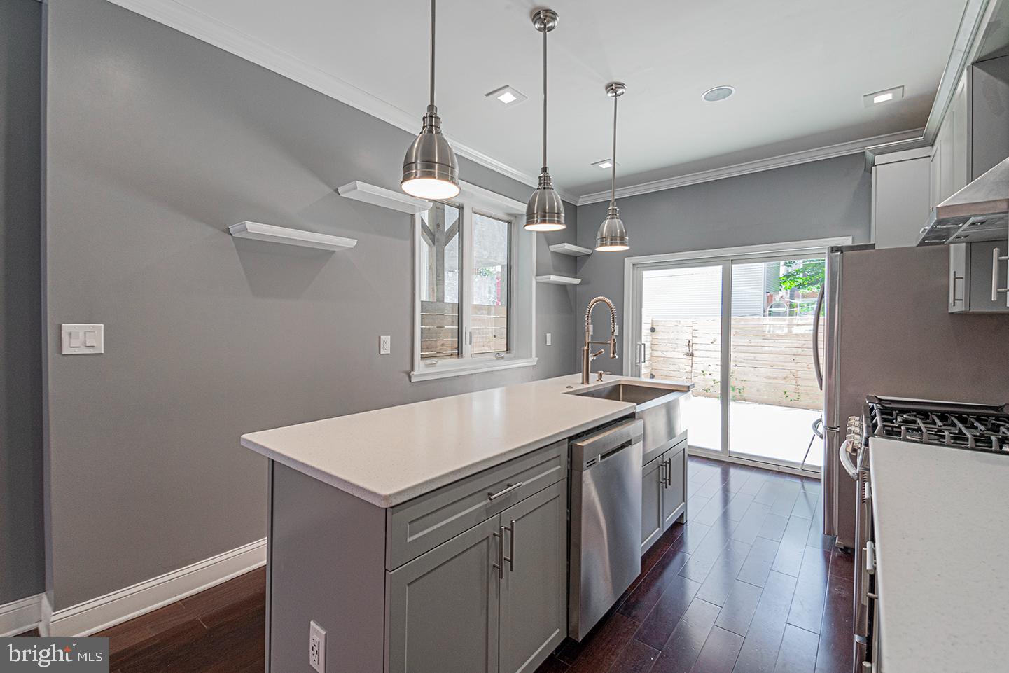 POINT BREEZE - Residential Lease