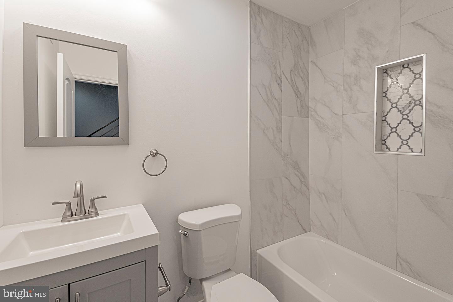 POINT BREEZE - Residential Lease