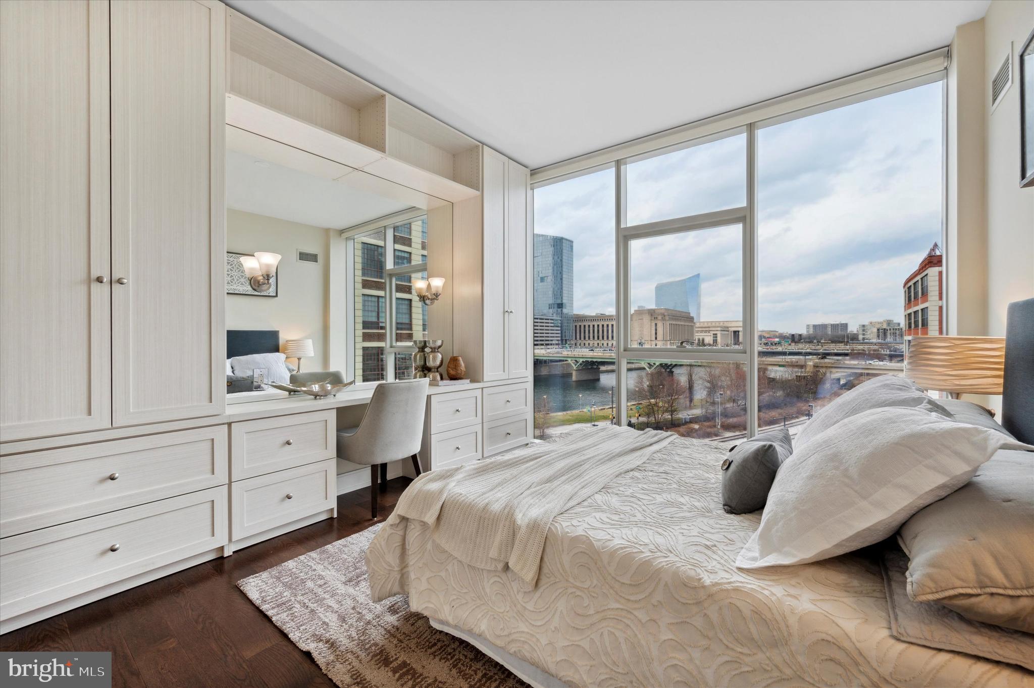 FITLER SQUARE - Residential