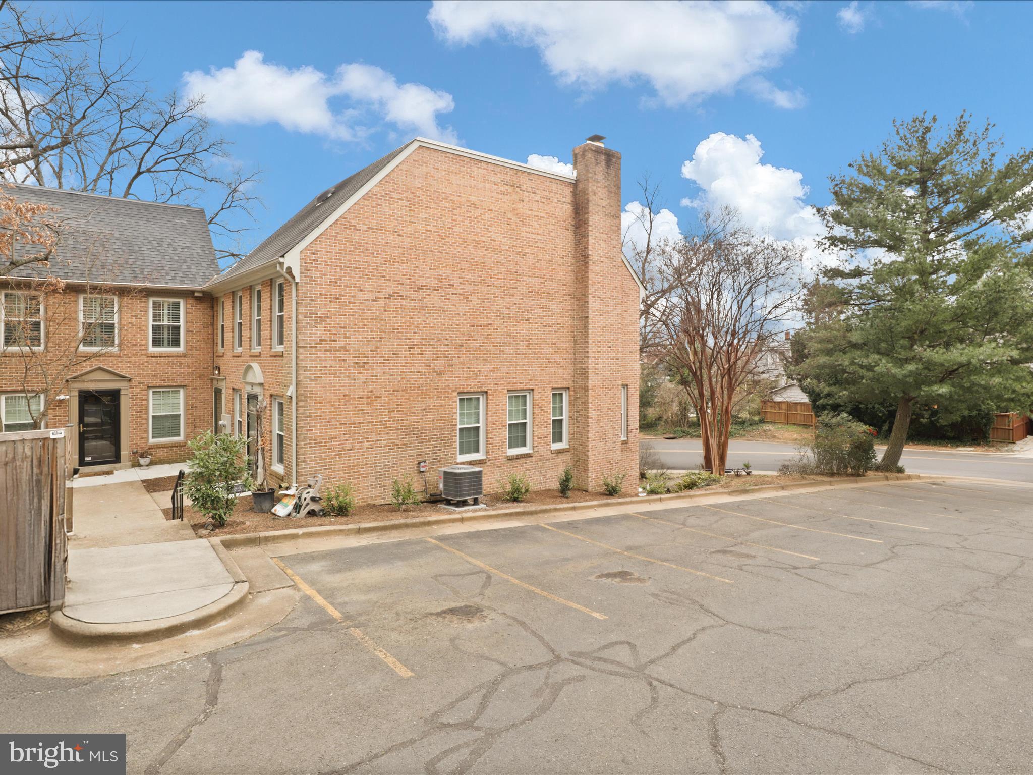 DEL RAY - Residential Lease