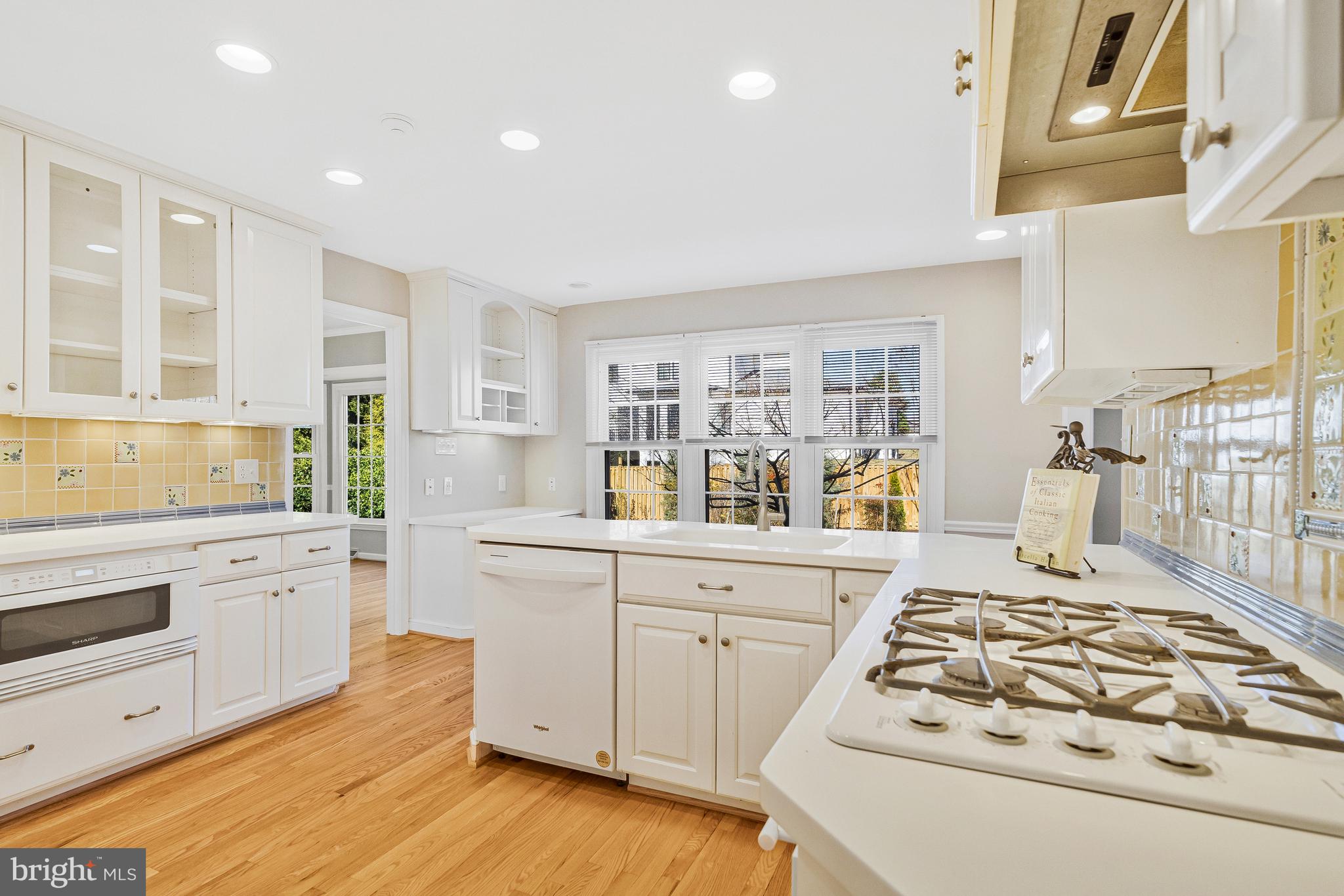 TANGLEWOOD - Residential
