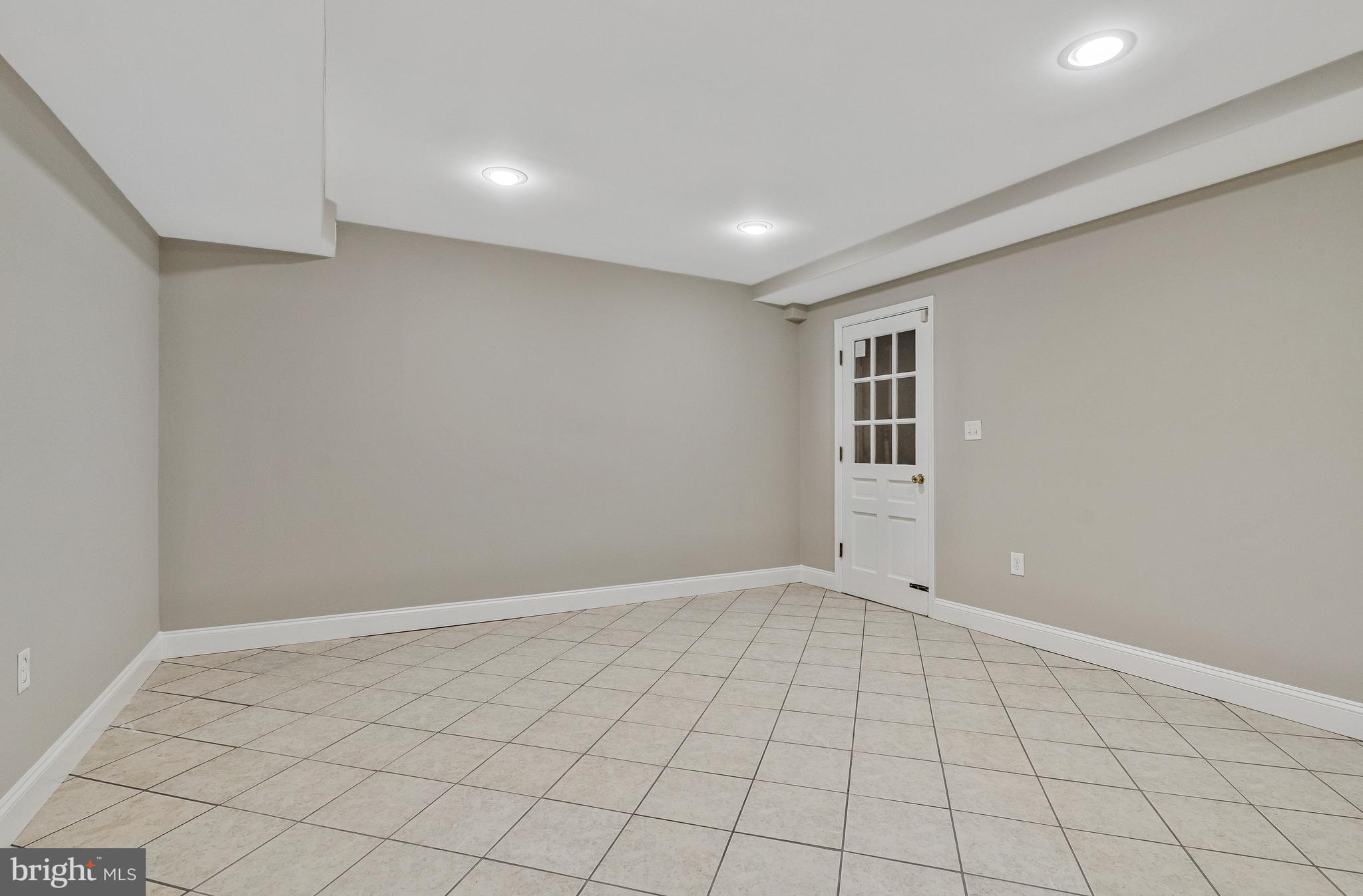TANGLEWOOD - Residential