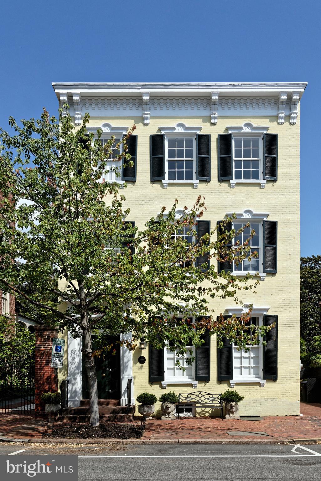 OLD TOWN ALEXANDRIA - Residential
