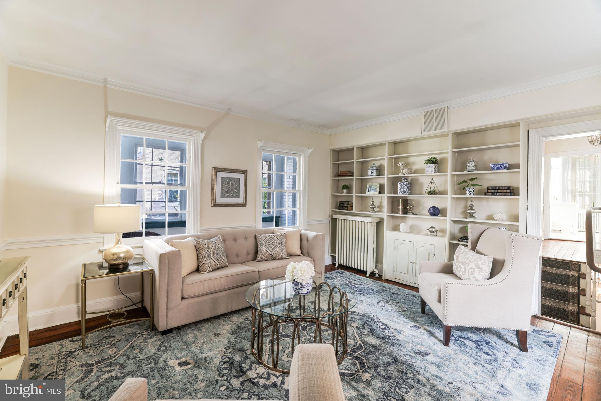 OLD TOWN ALEXANDRIA - Residential