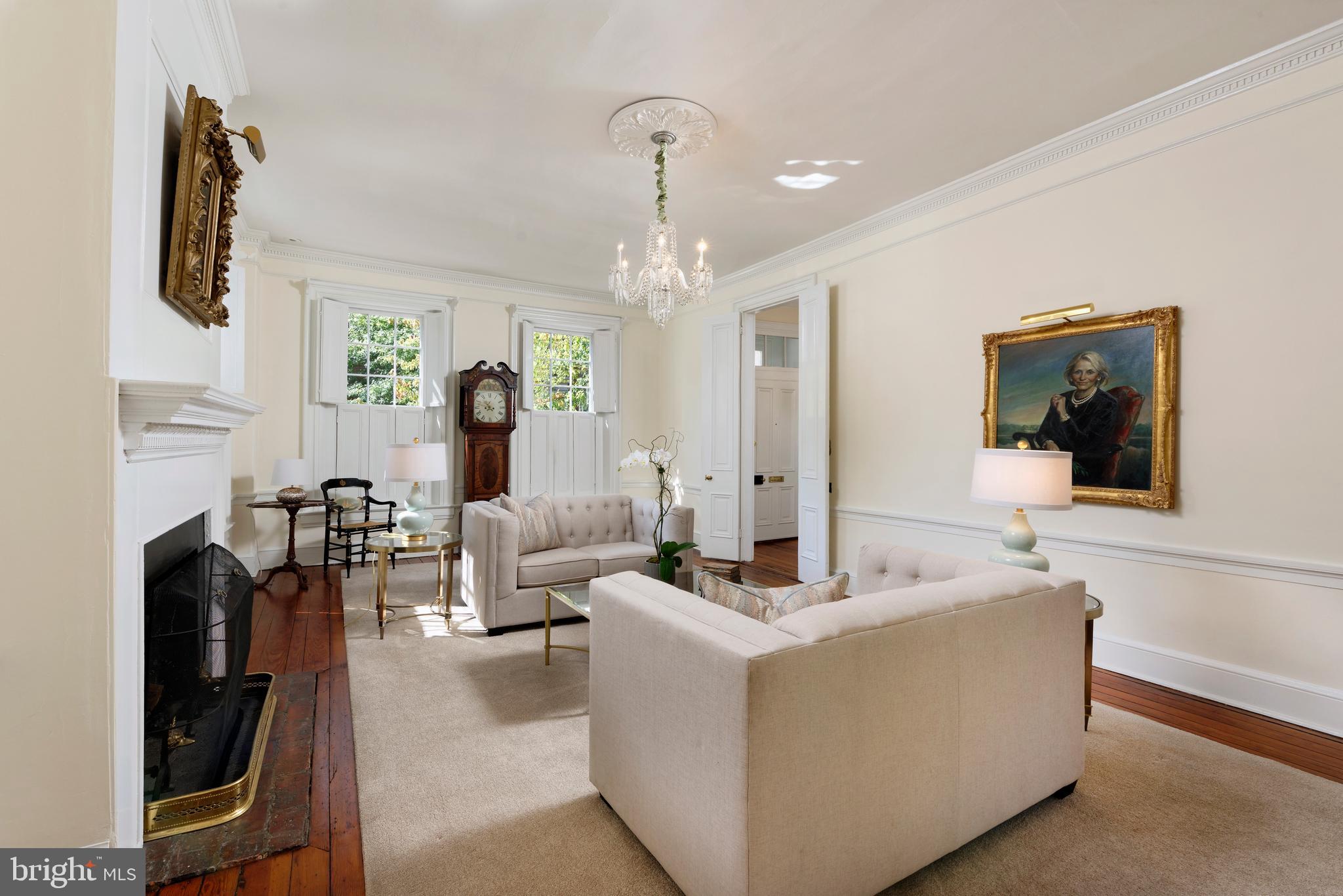 OLD TOWN ALEXANDRIA - Residential