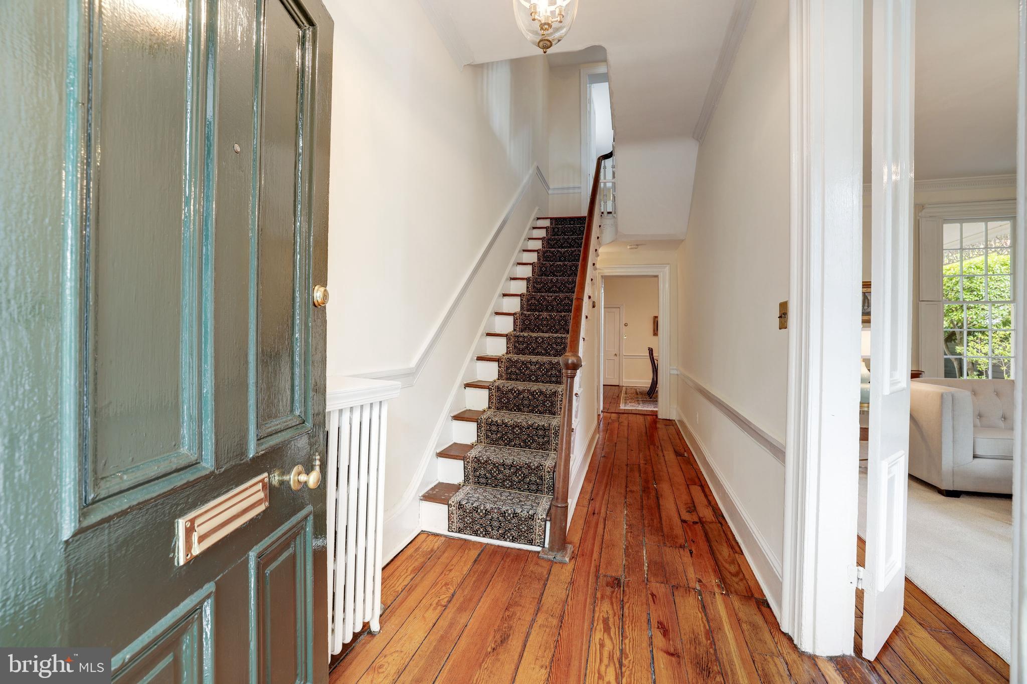 OLD TOWN ALEXANDRIA - Residential