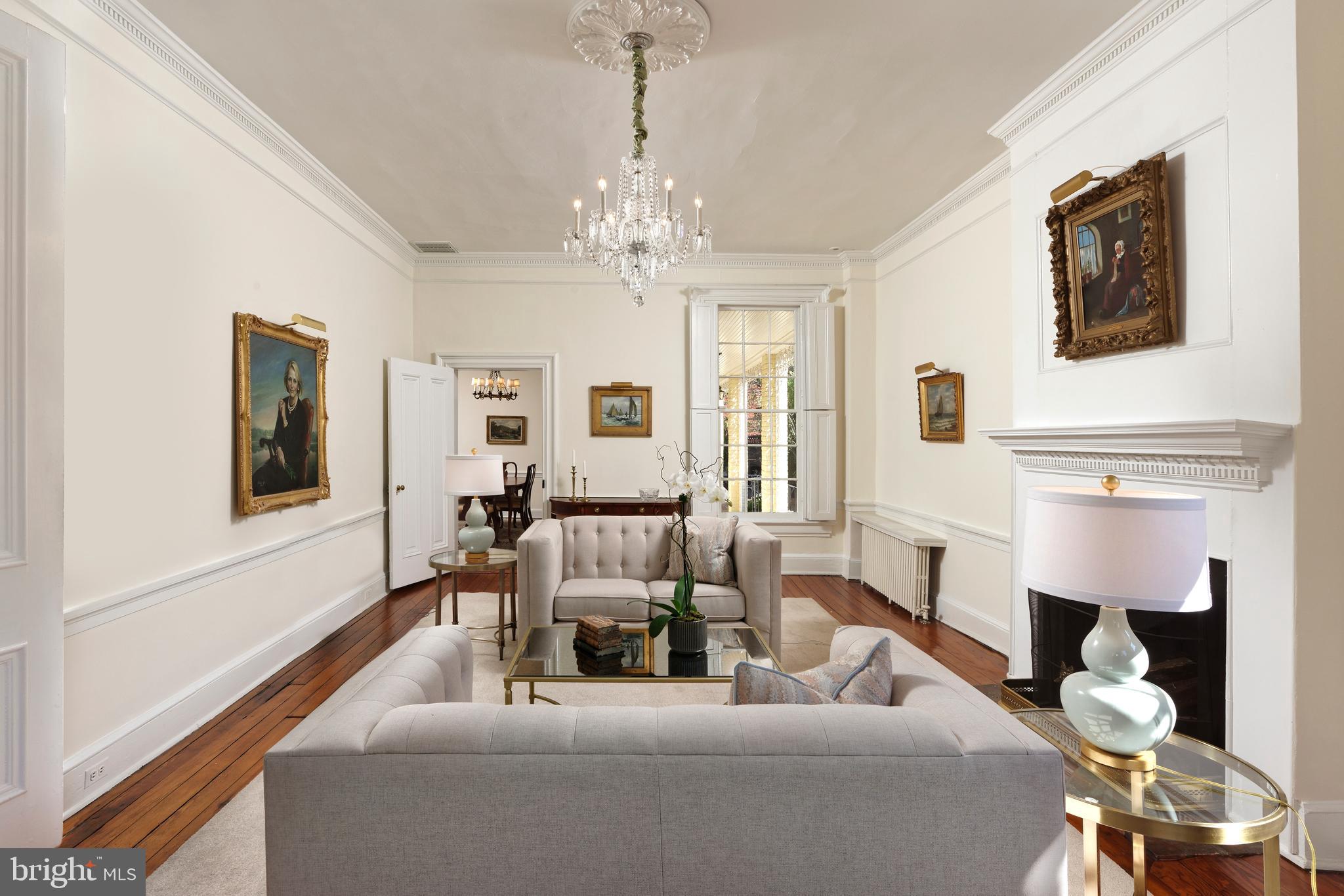 OLD TOWN ALEXANDRIA - Residential